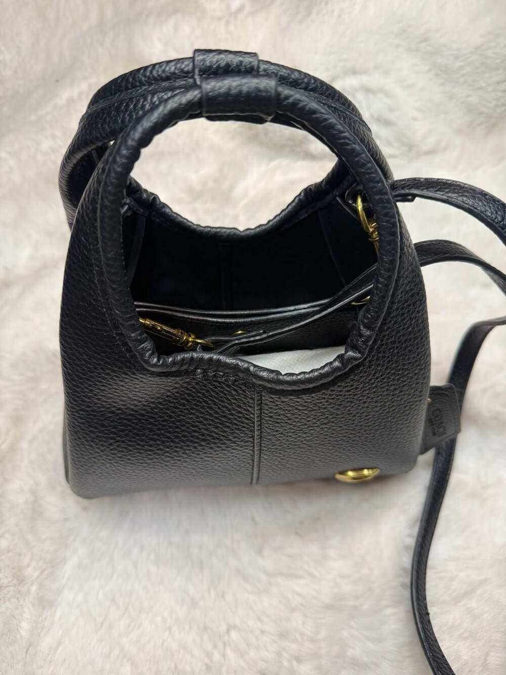 Coach Lana Shoulder Bag 19 Black Pebble Leather + Dust Bag - Picture 3 of 9